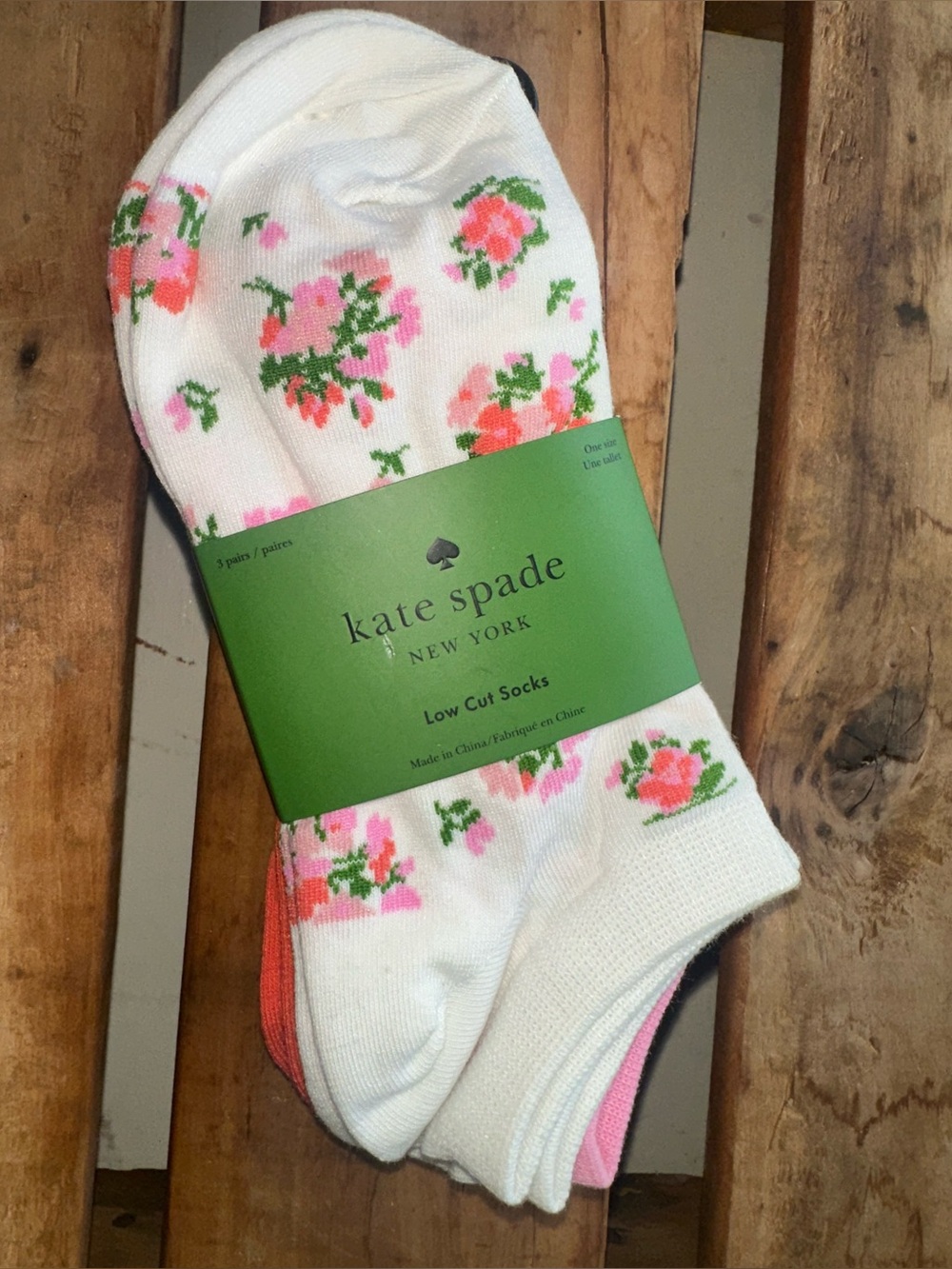 KATE SPADE 3 pack women's Quarter Socks -Summer-y cream floral & solids! ~ New